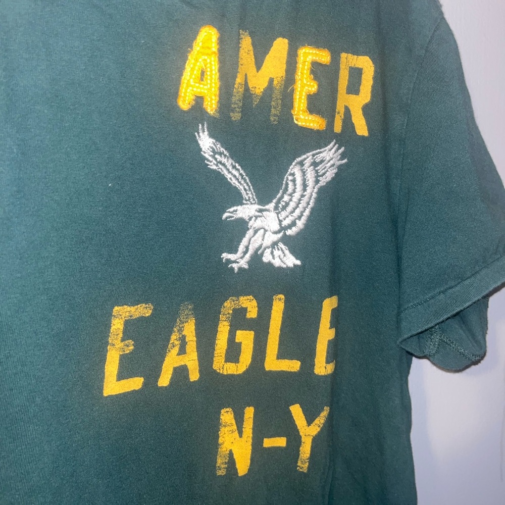 American eagle t shirt